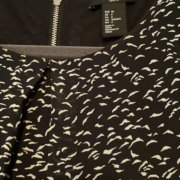 H&M Patterned Dress - Picture 2 of 3